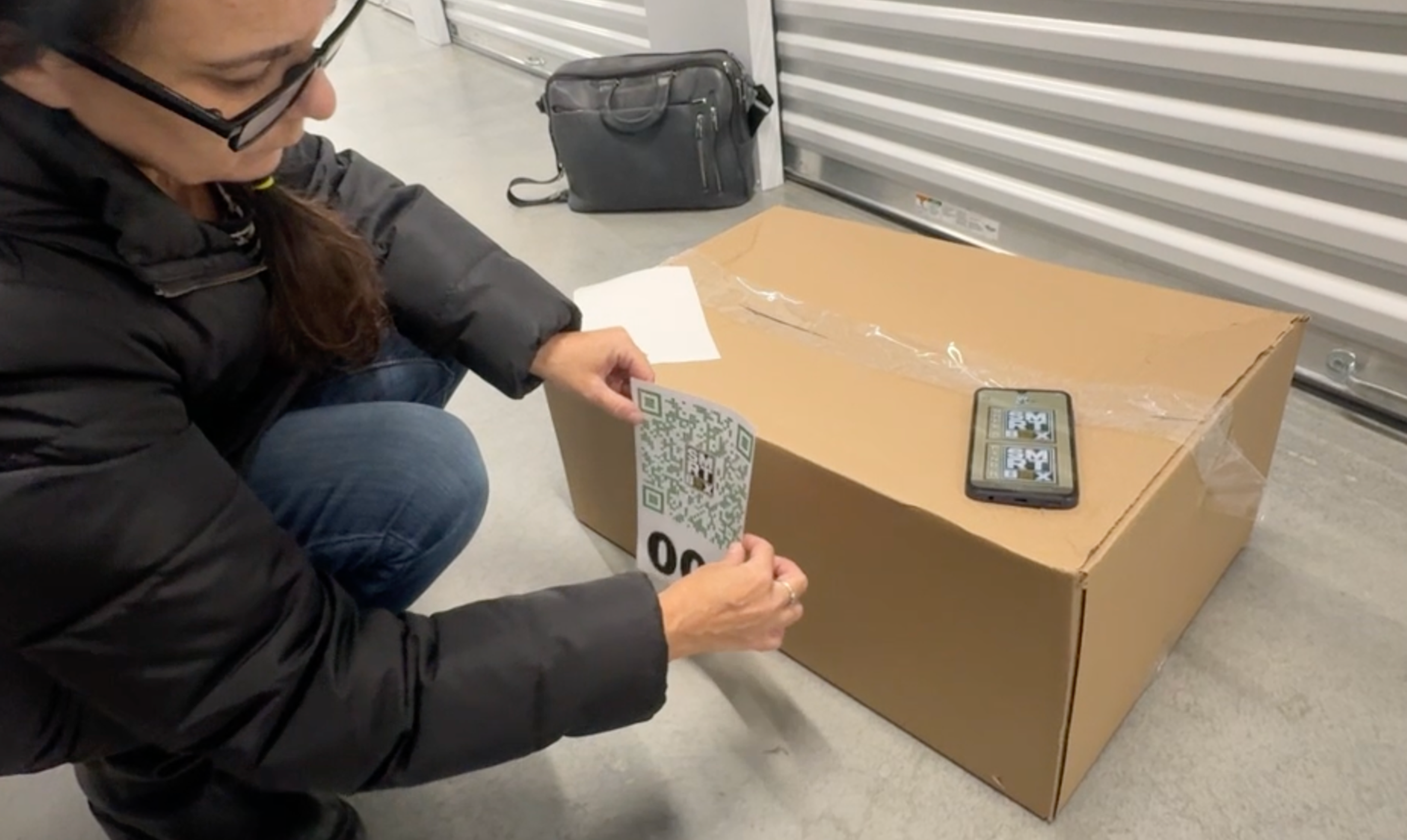 Applying a SMRT Box QR label to a storage box